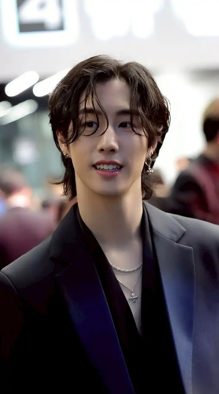 Marktuan มาร์คคึคึ 💜🐰