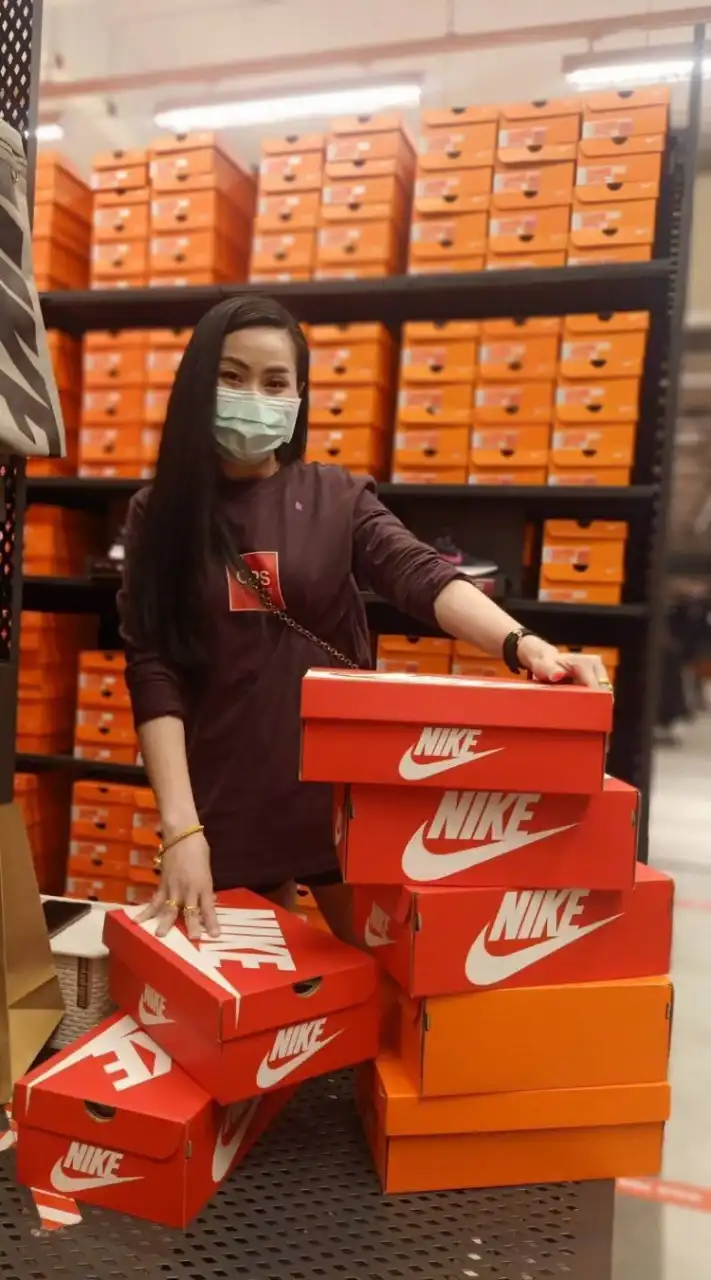 Jessy Shop รับหิ้ว