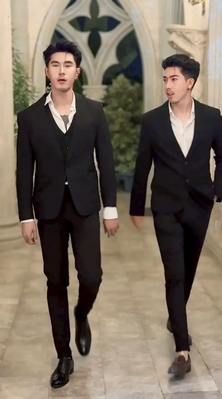 Surprise style gay