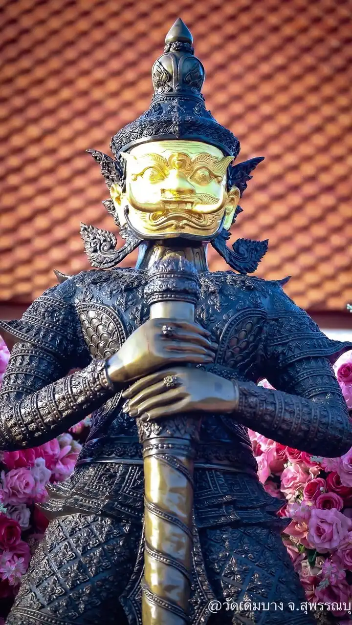 ท้าวเวสสุวรรณหน้าทองคำ