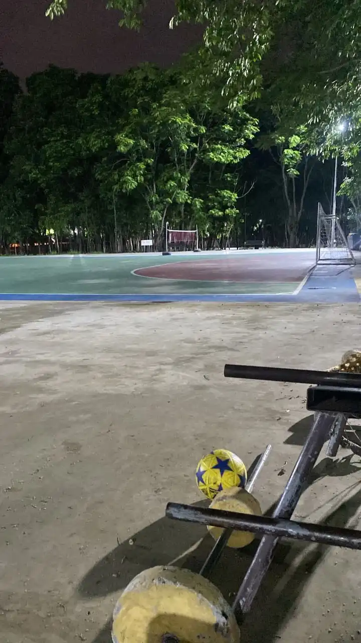เตะฟุตซอลศรีนครินทร์