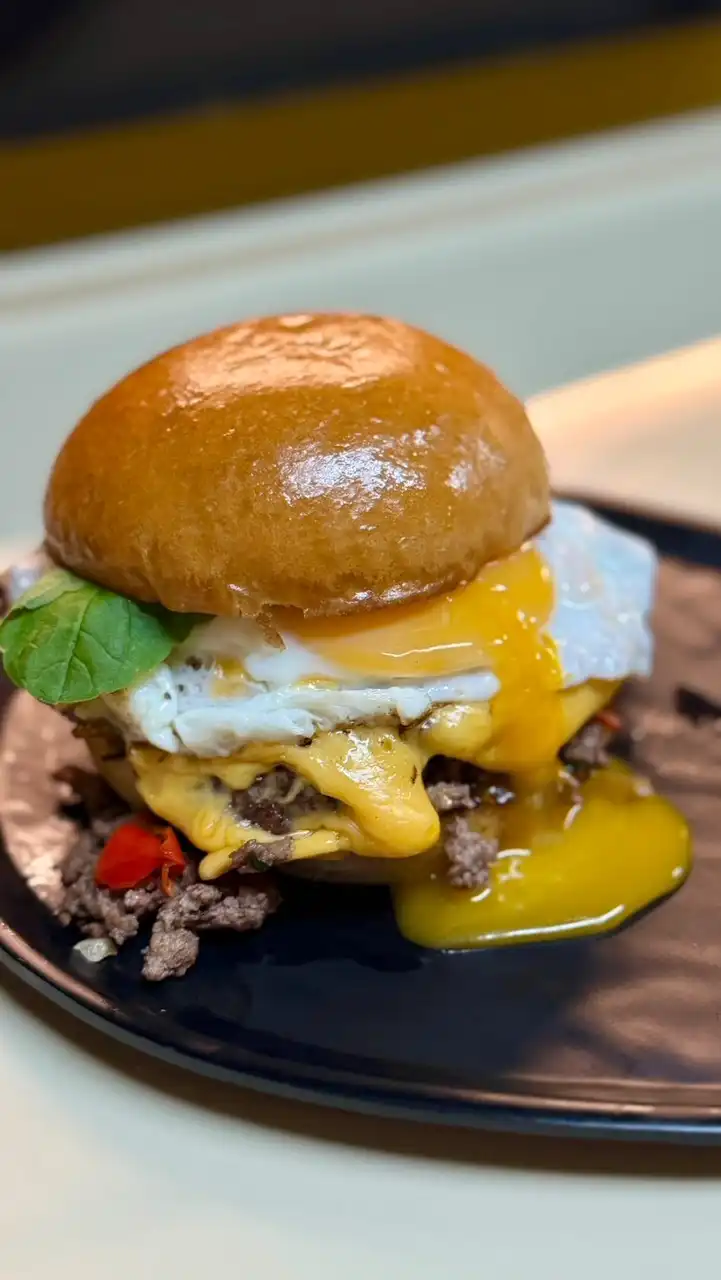 KRAPOW! Burger