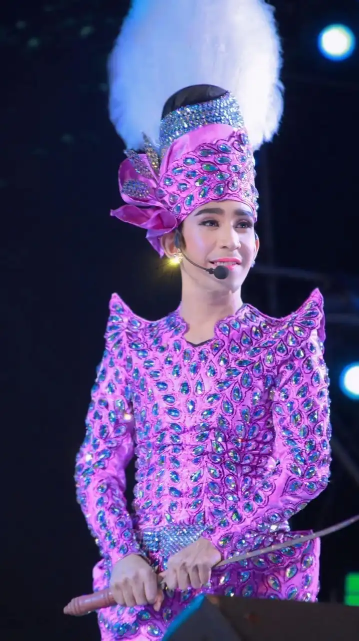ด้อมKINGวิชาญหลานสมชาย