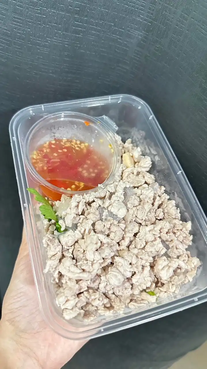 ยำโครตหมูสับ
