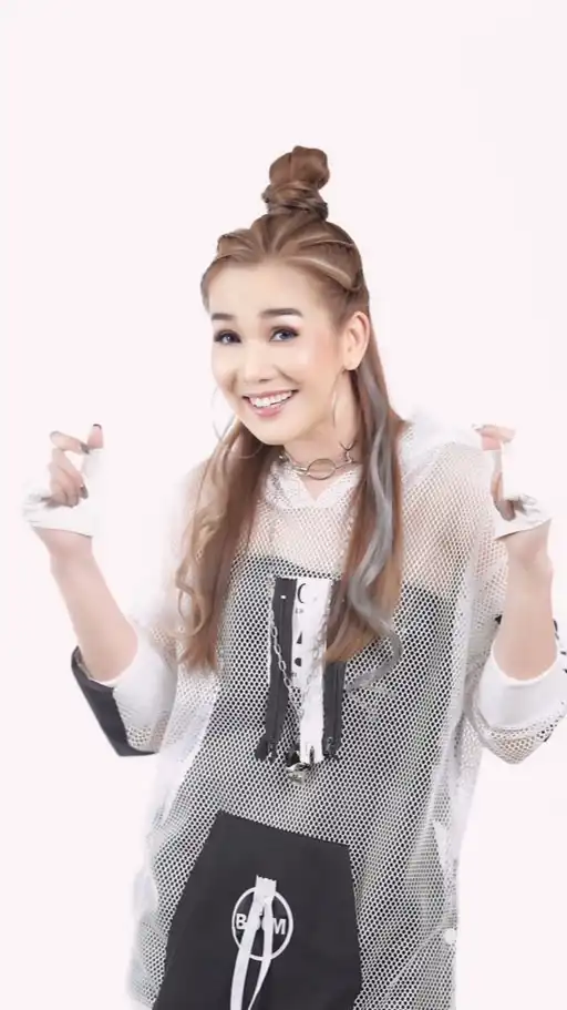 บ้านจิ้งหรีดขาว