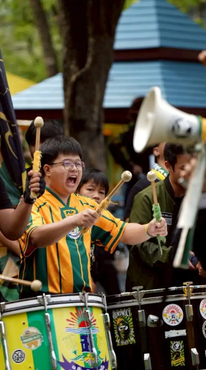 0 ลูกเทพฯ เลือดเขียวเหลือง (ทีมเชียร์ ท.ศ.พ.)