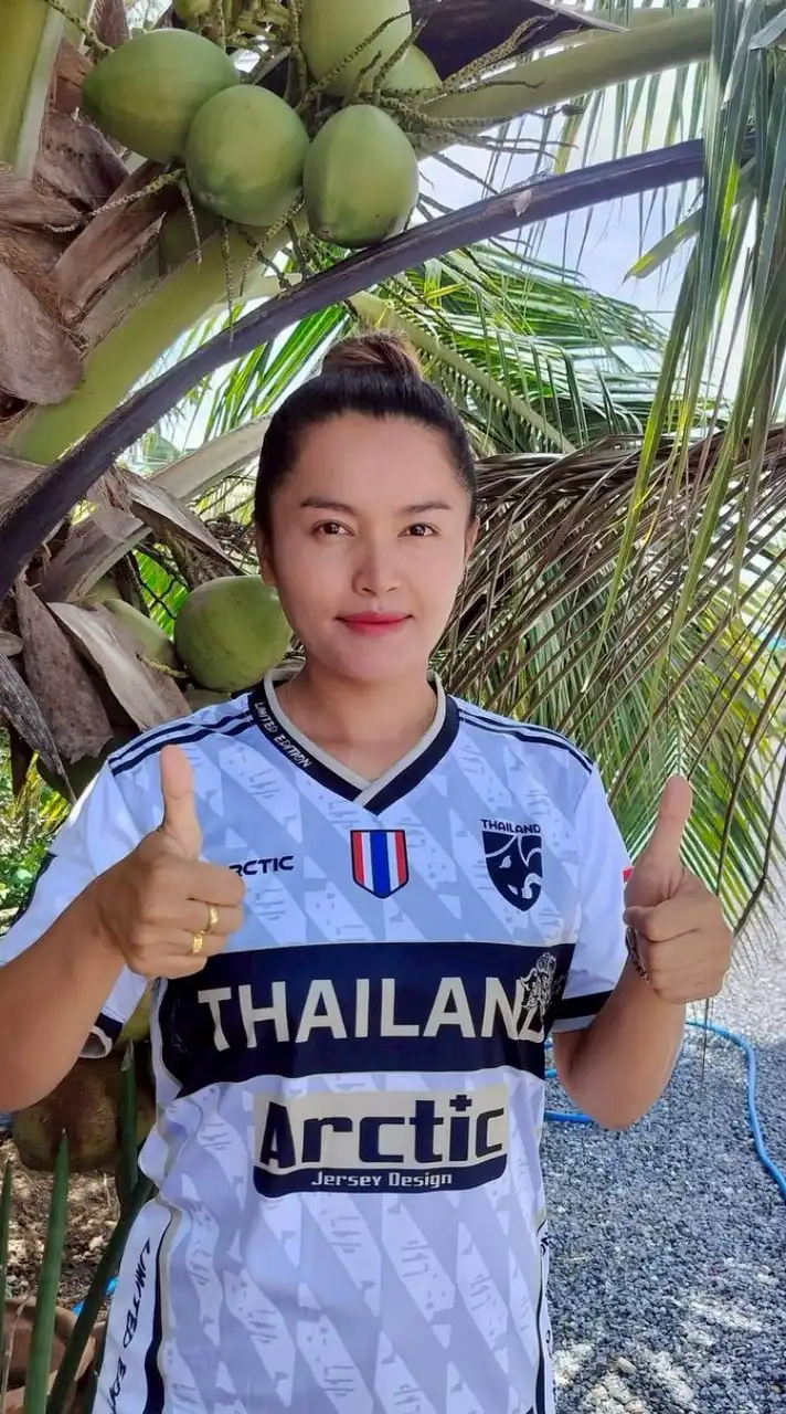 เบล ธนาภรณ์