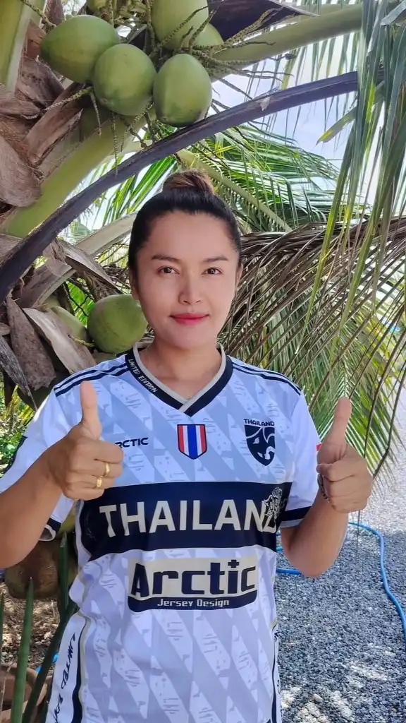 เบล ธนาภรณ์