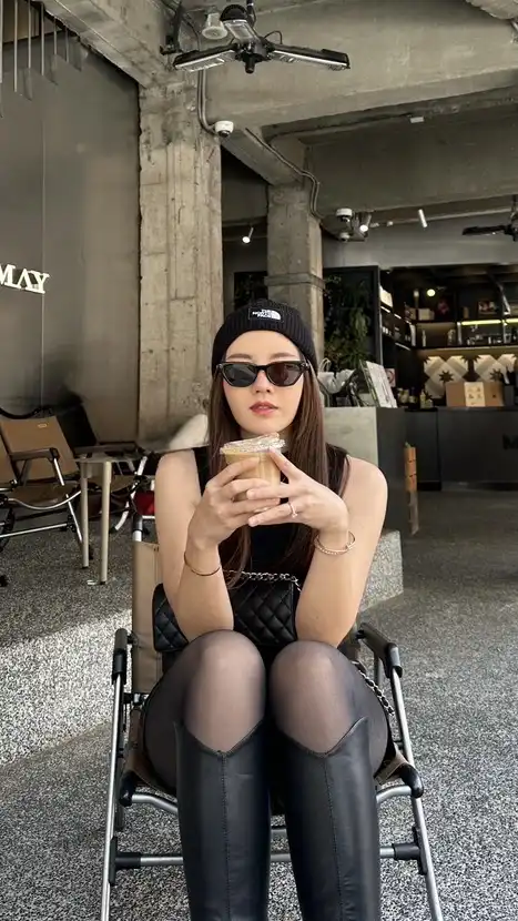 ปล่อยของ by New