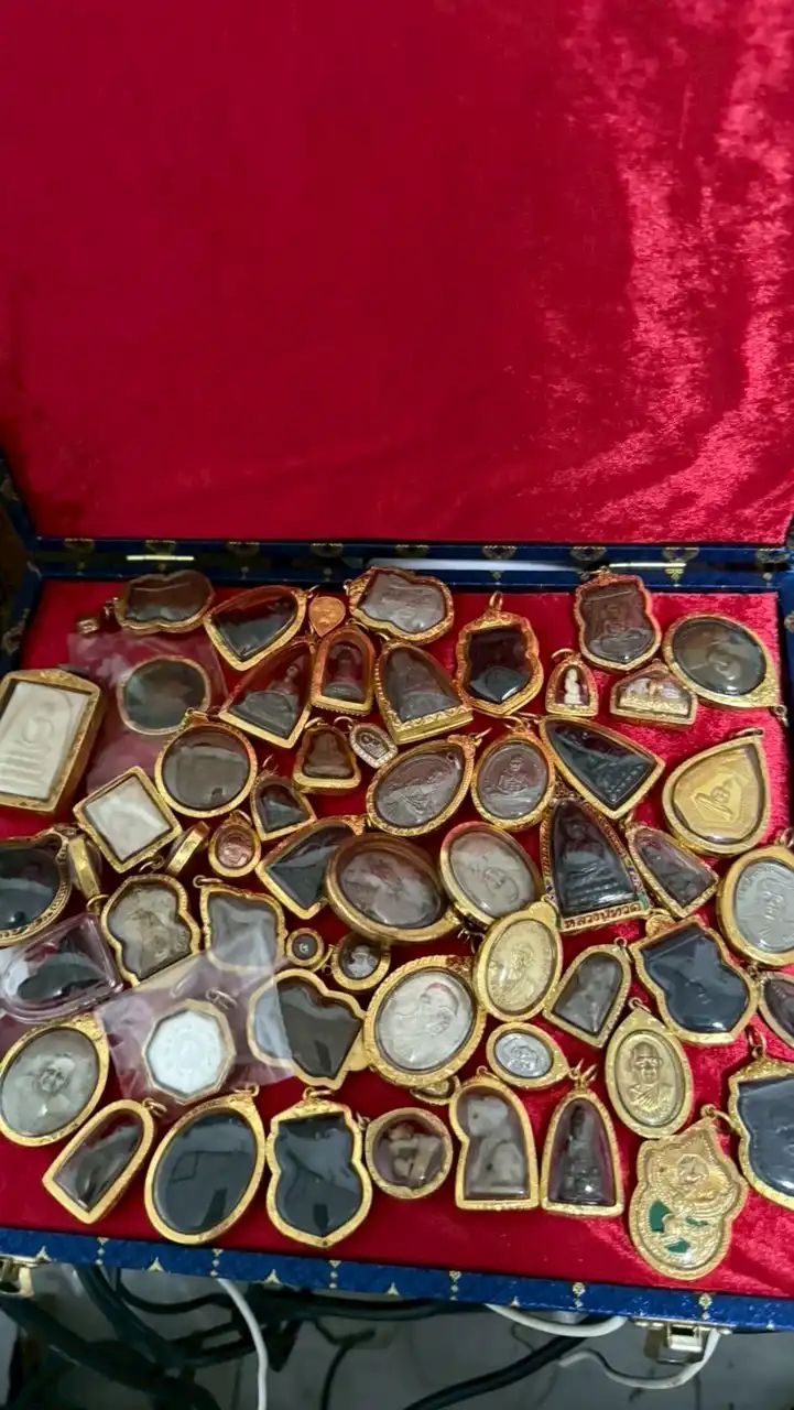 ตลาดมืดโลหะมีค่า