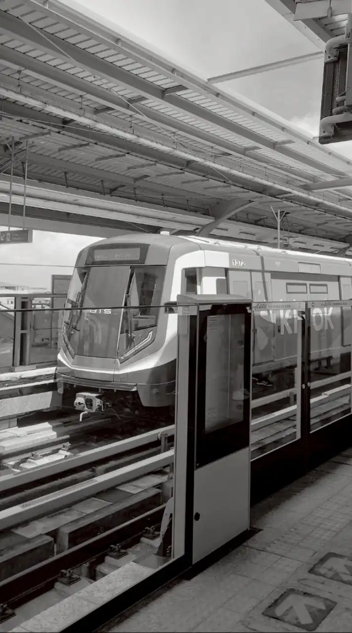 กลุ่มคนรักรถไฟฟ้า BTS/MRT