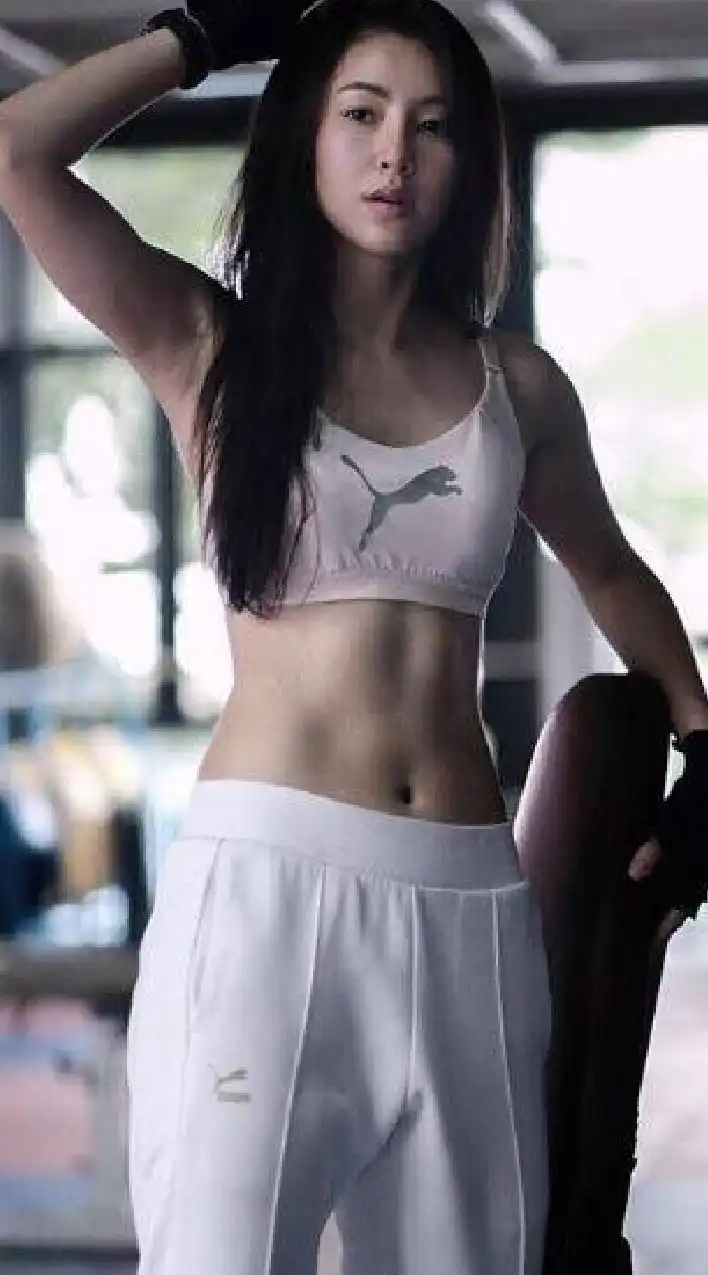 ออกกำลังกายง่ายๆ สร้าง six pack ไปด้วยกัน