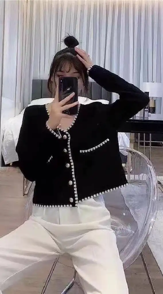 Must have shirt stocks