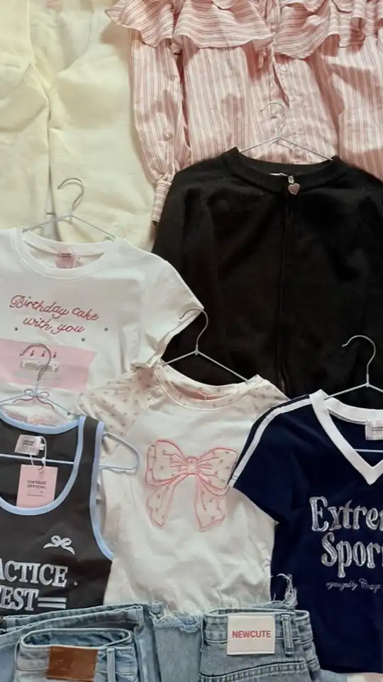 ปล่อยต่อเสื้อผ้า ร้าน Meww