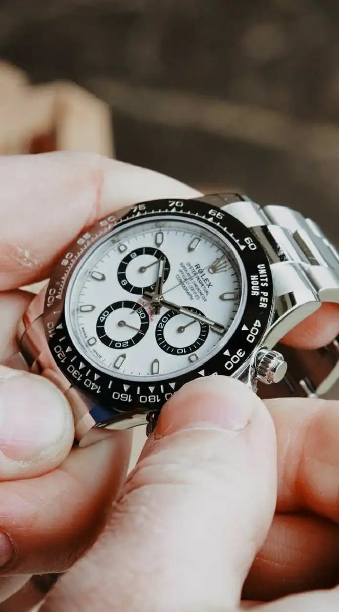 นาฬิกาข้อมือ Noob Watches
