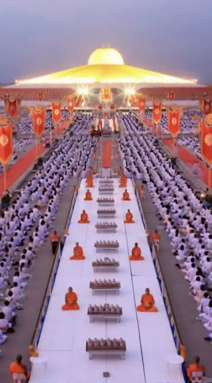 เพื่อนแท้คนรักธรรม