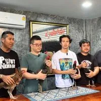 เพชรทวีทรัพย์ฟาร์ม