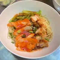 ชายสี่ บะหมี่เกี๊ยวหน้าโฮมสวีทอ่าวอุดม