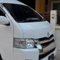รถตู้นักเรียน