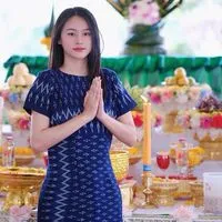 เฮือนอาหลิวเด้อ