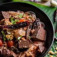 ขนมจีนน้ำเงี้ยวเจียงฮาย 🍜