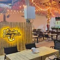 ร้านท่อมFriendship-chillchillbeach