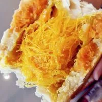 เจ๊พู่ เปี๊ยะไข่ทะลัก🥮 อร่อยซอย8