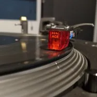 VINYL แผ่นเสียง