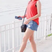 ห้องขายเสื้อผ้า บริษัท วีที