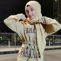 ตัวแทนจำหน่ายเสื้อผ้าแฟชั่นราคาส่งby far