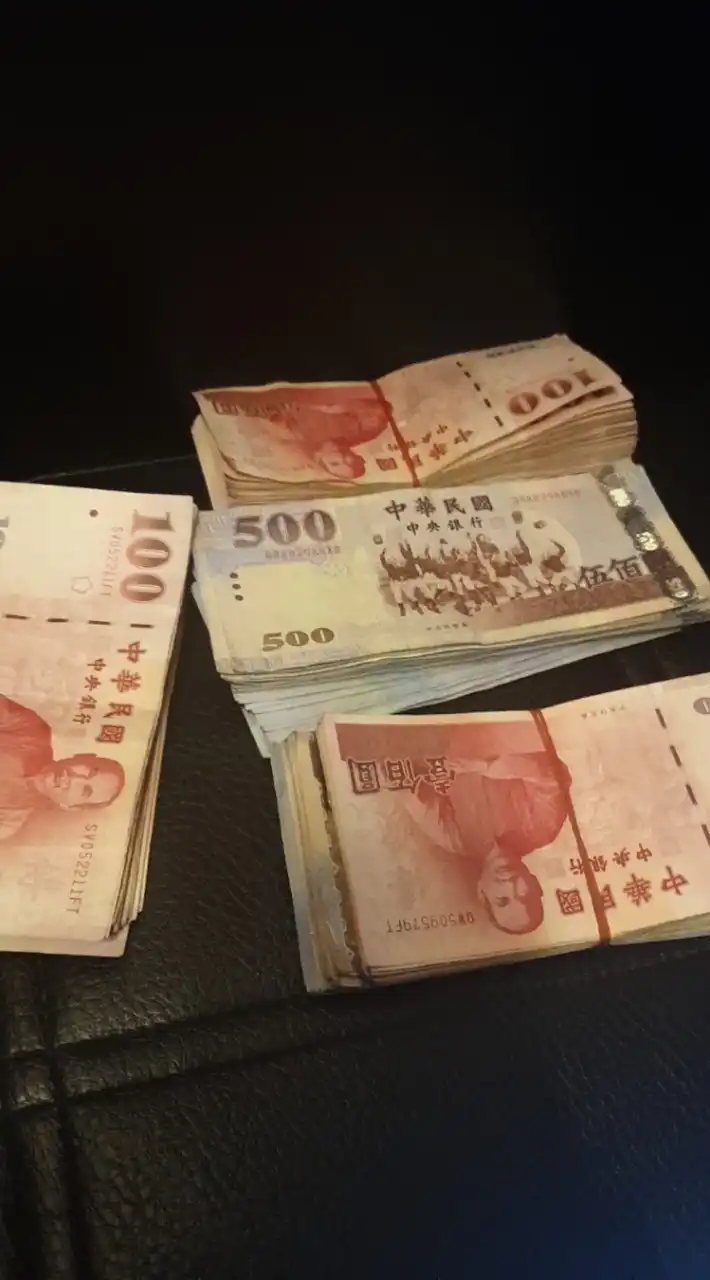 【徵才＆求職】打工 兼職 正職 遠端 工作  接案 臨時 面試 徵人 人才 職缺 工作室 在家上班