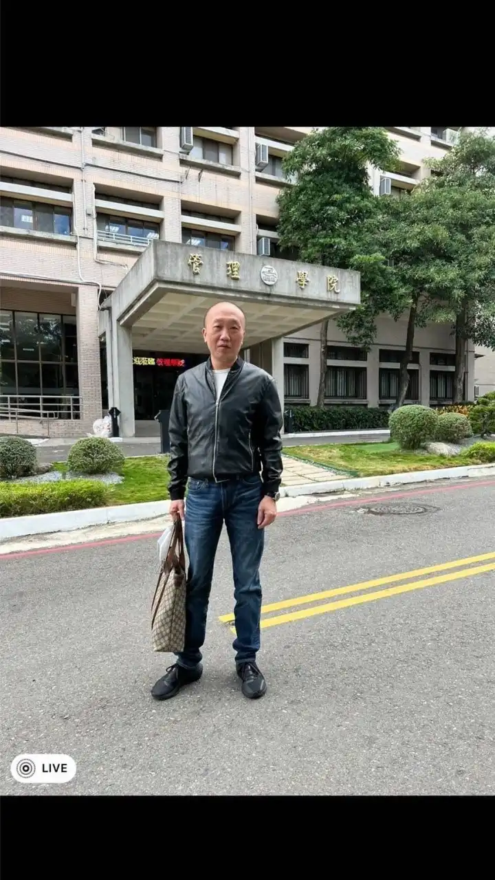 隆哥理事長
