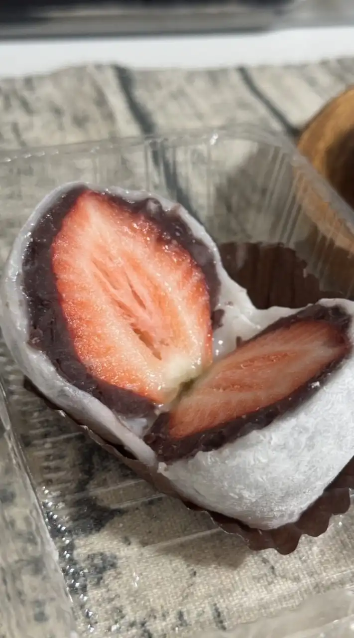 🍓新莊裕民街草莓大福 🍓有一點烘焙甜點