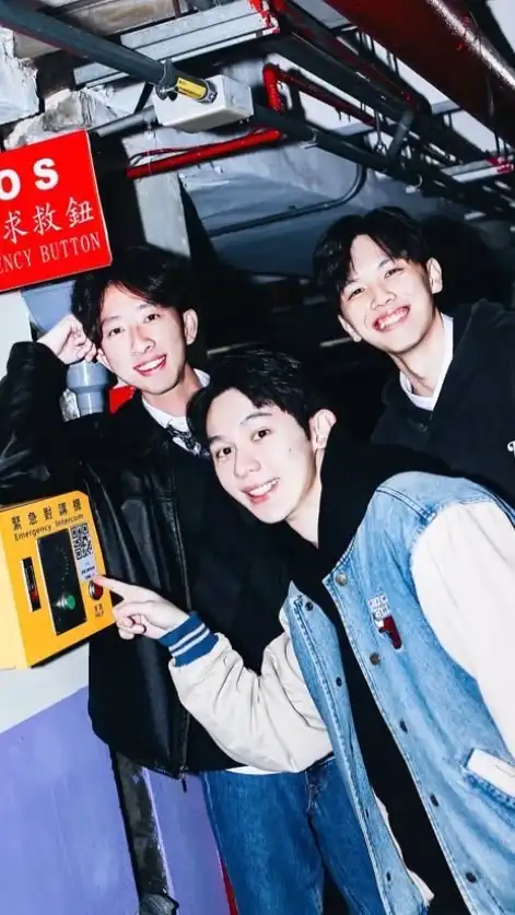 非官方-REAL FAMILY