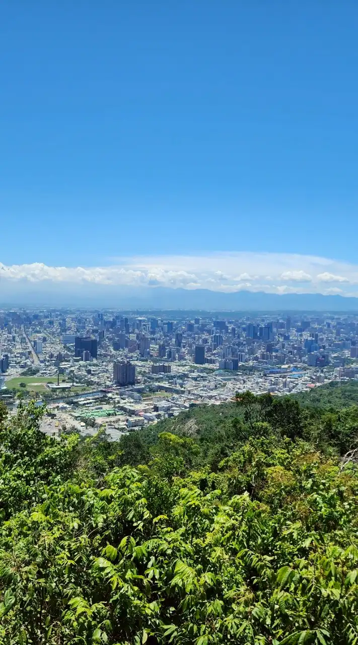 6山倆登山探險團