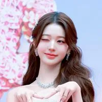 IVE （台灣粉絲團）