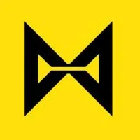 這位先生與熟客們在韓國逛逛。