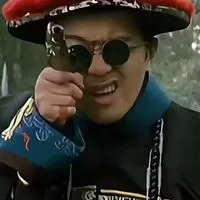 游泳不用救生圈