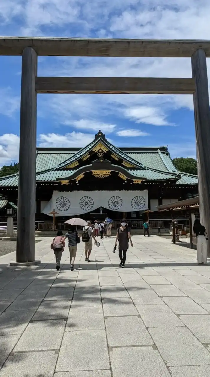 靖国神社参拝