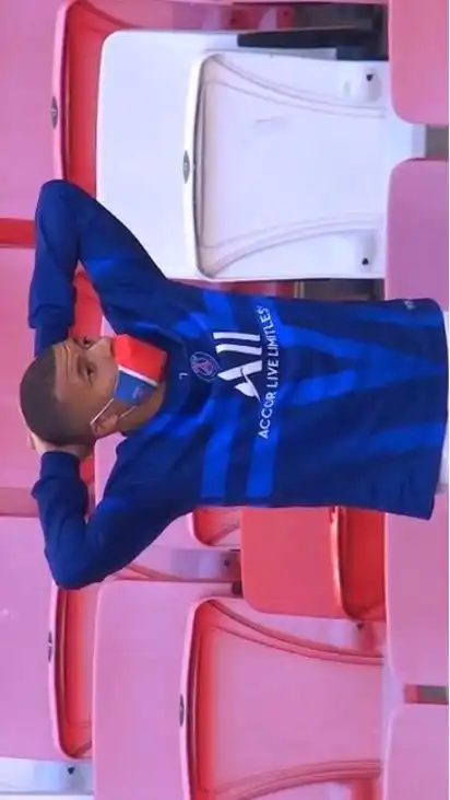 サッカー大好き軍団集まれ
