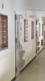 防弾刑務所