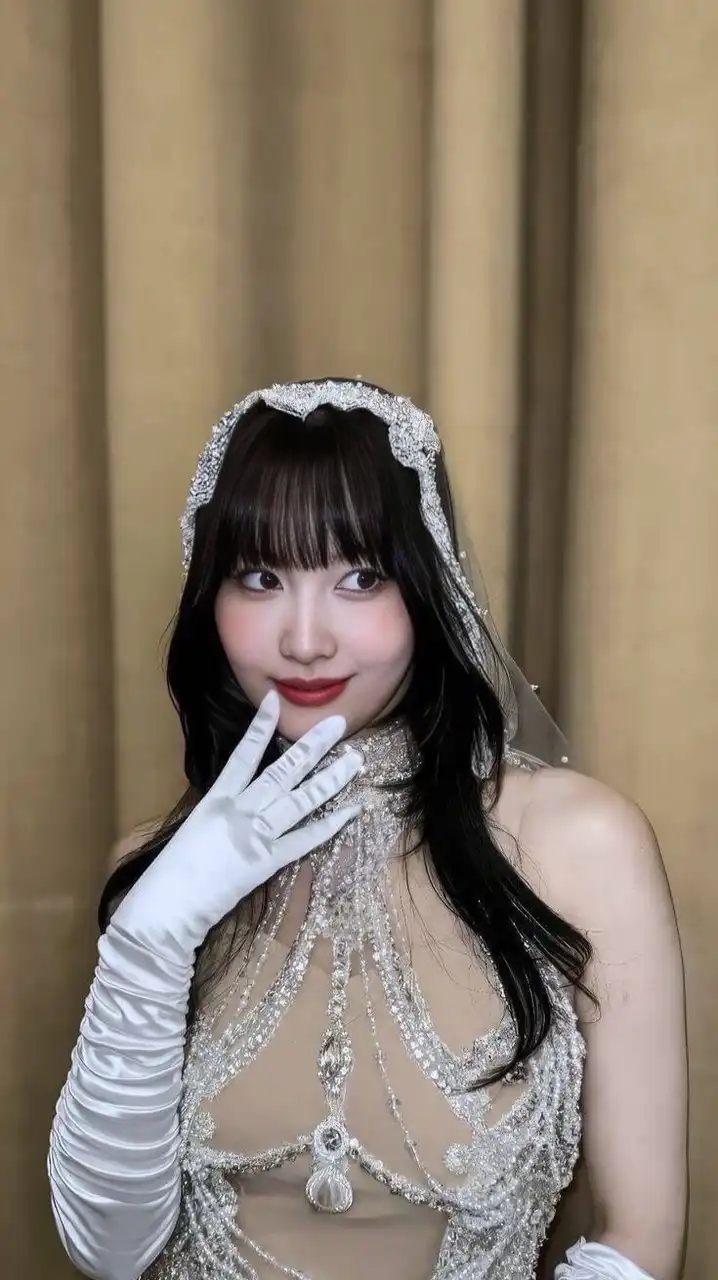TWICEのモモが好きな人おいでー