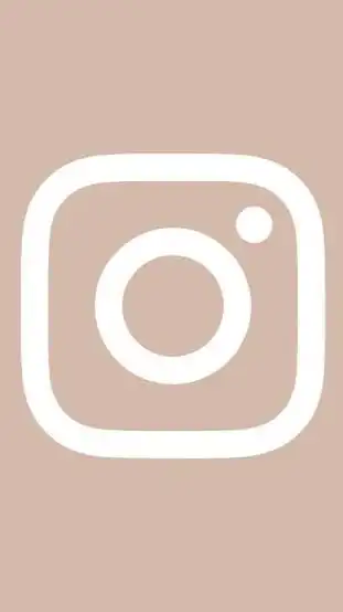 インスタやっている人〜