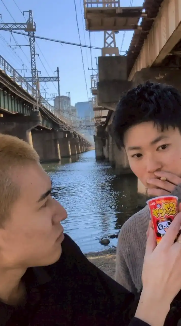 うたうたいとギター弾きとみんな