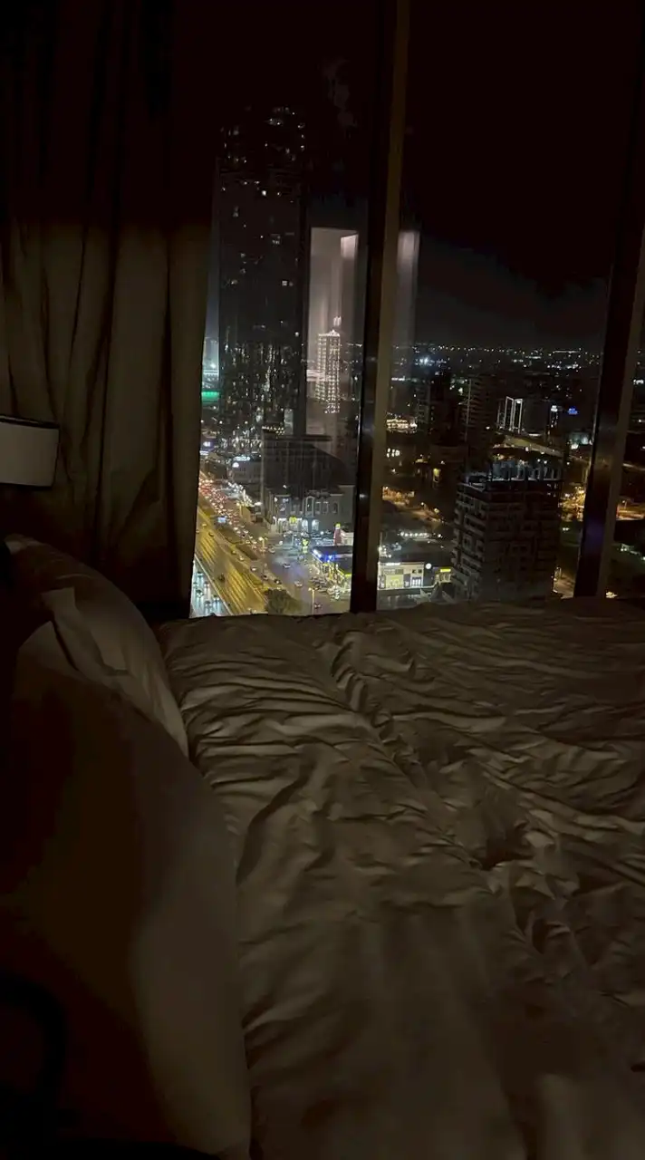 真 夜 中　と　踊 ろ う　.　  全緩也 ♪