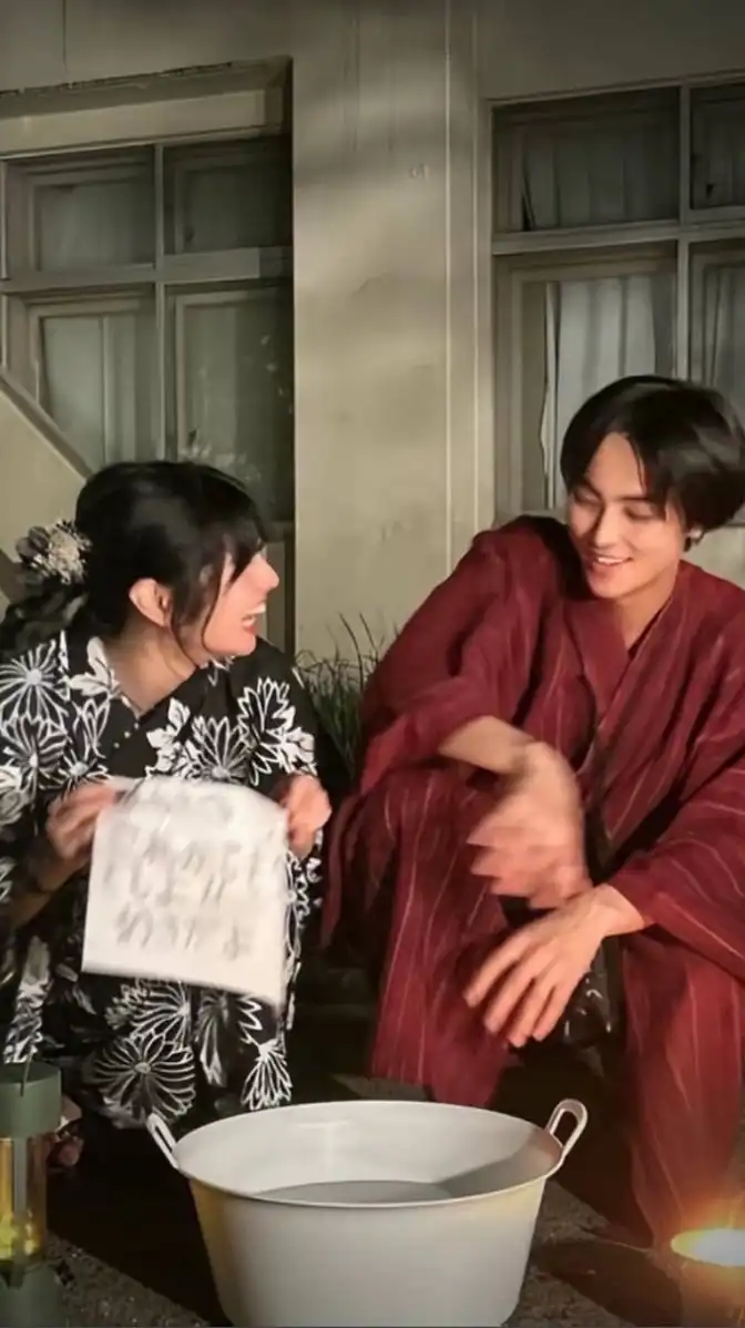 今日好きなりきり　両手にメロイ🚻でーす編