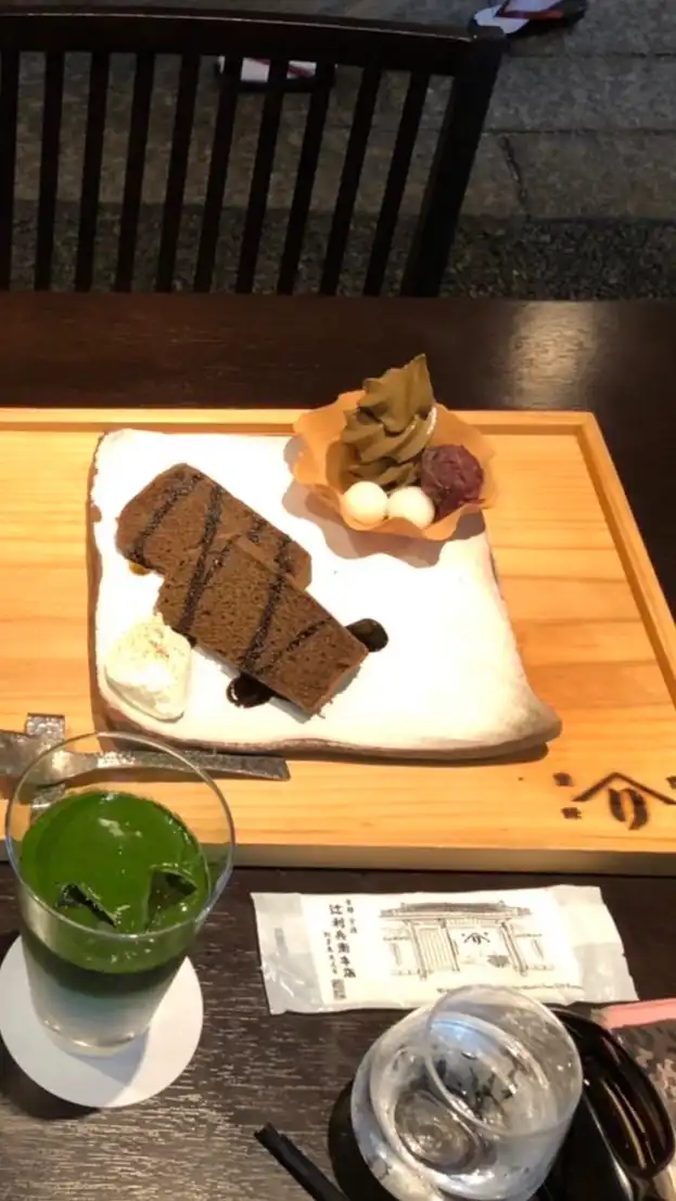カフェ☕️スイーツ🍰雑談💋オフ会^ ^情報交換😊ジモティー  でも新規メンバー募集中