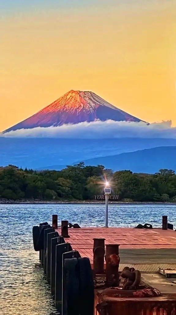 夜景を撮るのが好きな人たち(星・月・イルミ・花火)