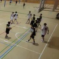 ジェネレーション(群馬県前橋市バスケ)高校生から社会人。毎週木曜日18:30~、日曜日18:00~