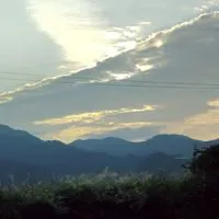 みんなで気さくに話したり歌ったりするオプ